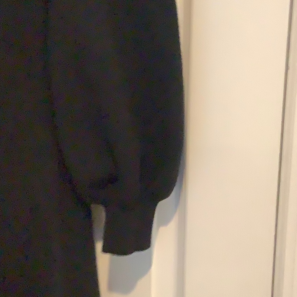 WHO WHAT WEAR Black Turtle Neck Puffy Sleeved Long Sweater Dress - Picture 2 of 7